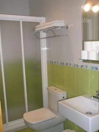 Guest house Hostal Malia Conil De La Frontera