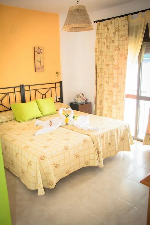 Hostal Malia Conil De La Frontera 2*,